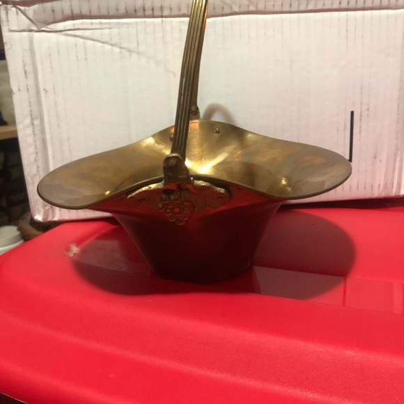 Vintage brass Metal Basket with Grape Motif. Made in India -preloved - Picture 2 of 7